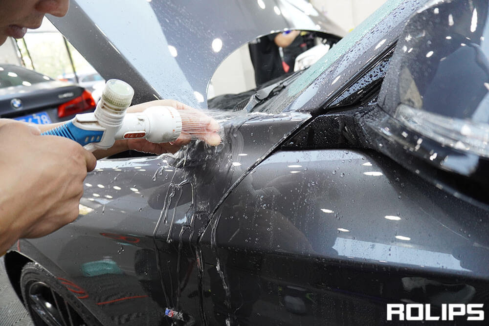 車衣怎么貼？汽車貼車衣詳細(xì)步驟流程教程（7）